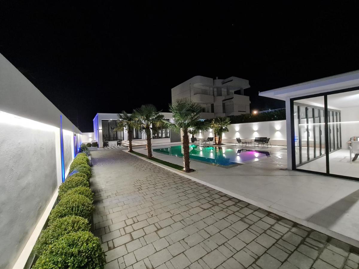 Lt Luxury Villa Rrushkull  Bagian luar foto