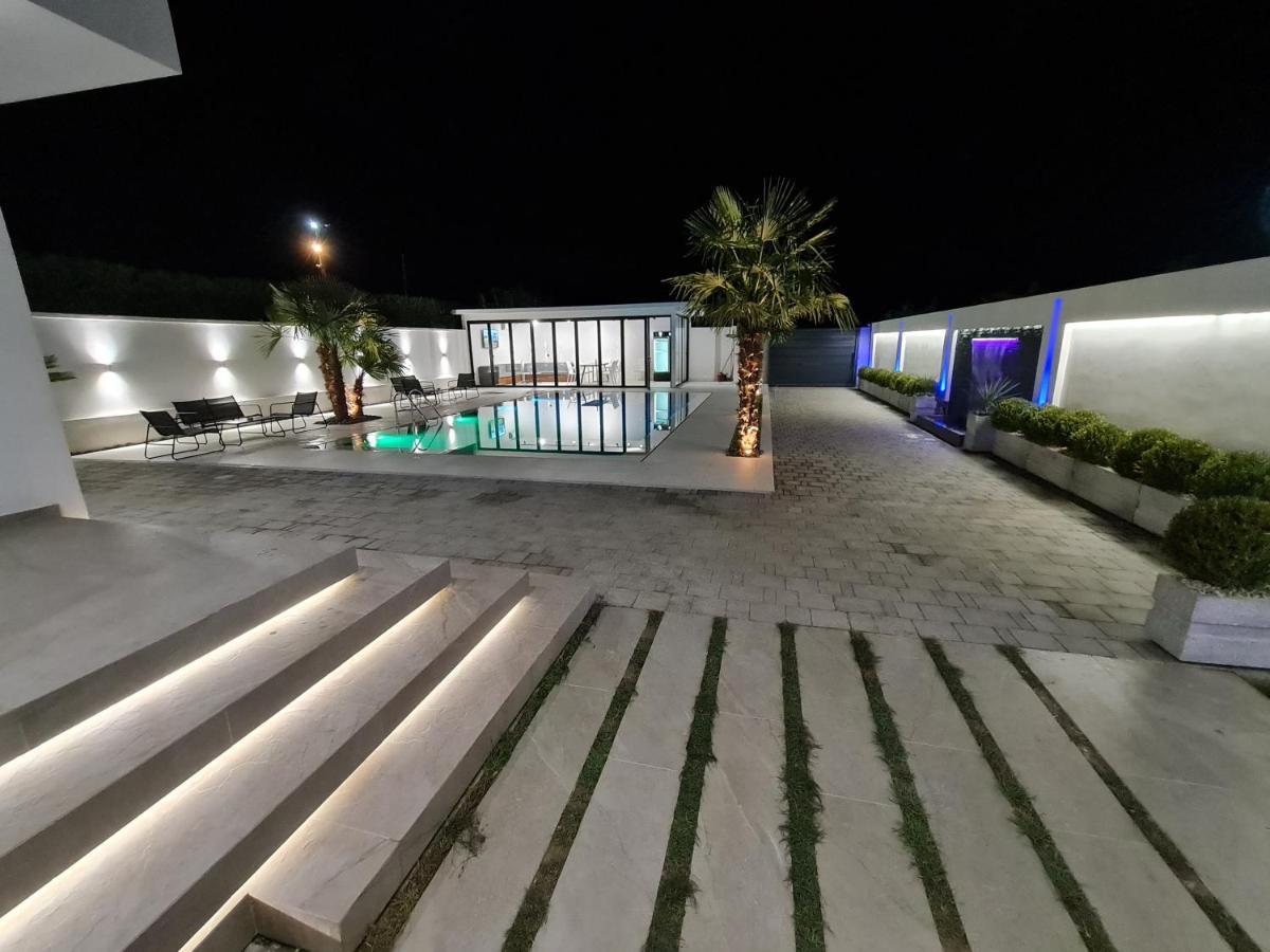 Lt Luxury Villa Rrushkull  Bagian luar foto